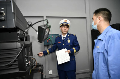 南陽消防支隊全面開展大型商業綜合體專家團隊教學培訓技術服務